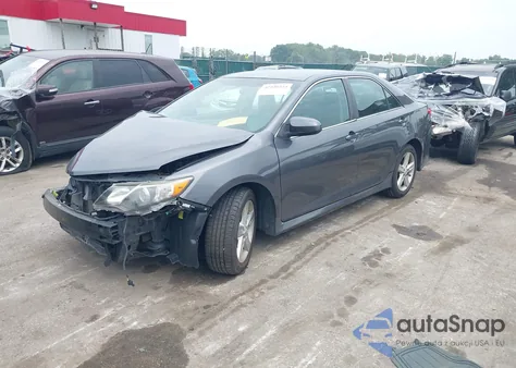 2013 Toyota Camry Se z USA, uszkodzony, nr VIN 4T1BF1FK3DU293599